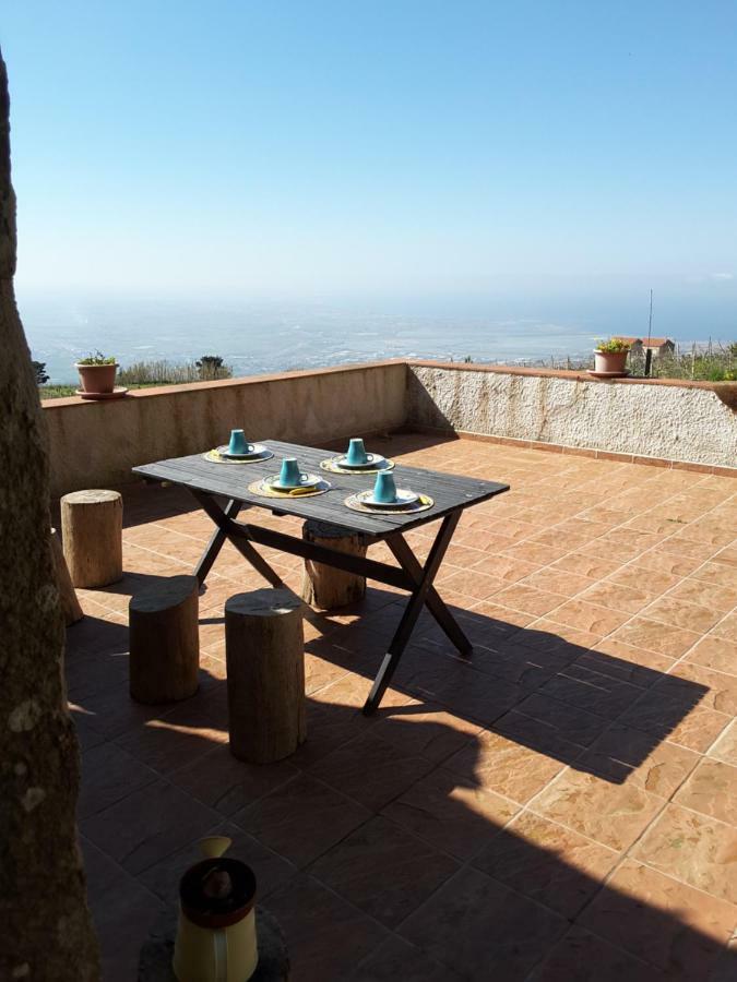 Casa Nel Vigneto Erice Konuk evi Dış mekan fotoğraf